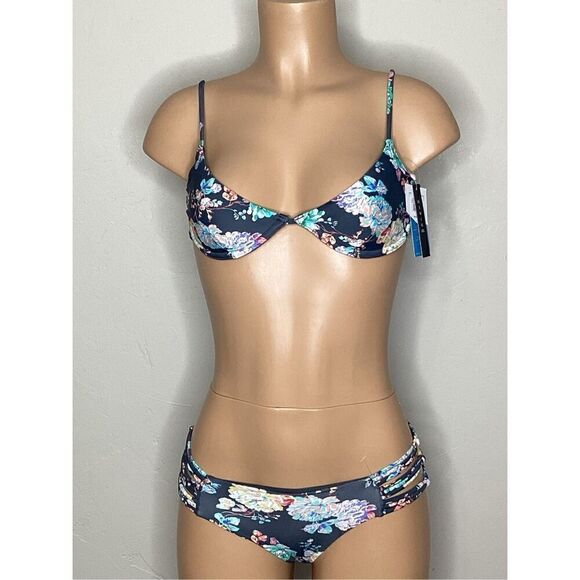 New. O’Neill floral underwire strappy bikini. Small. Retails $109 - Picture 2 of 12